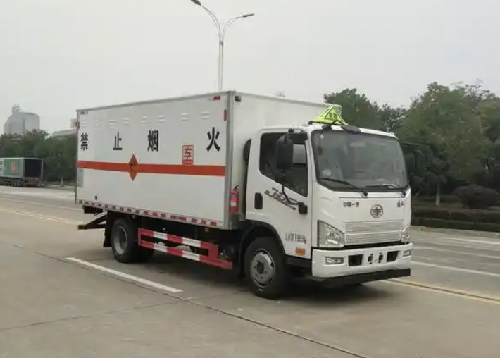 龙凤爆破器材运输车可以上高速吗？